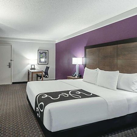 Отель La Quinta By Wyndham Lubbock West Medical Center Экстерьер фото