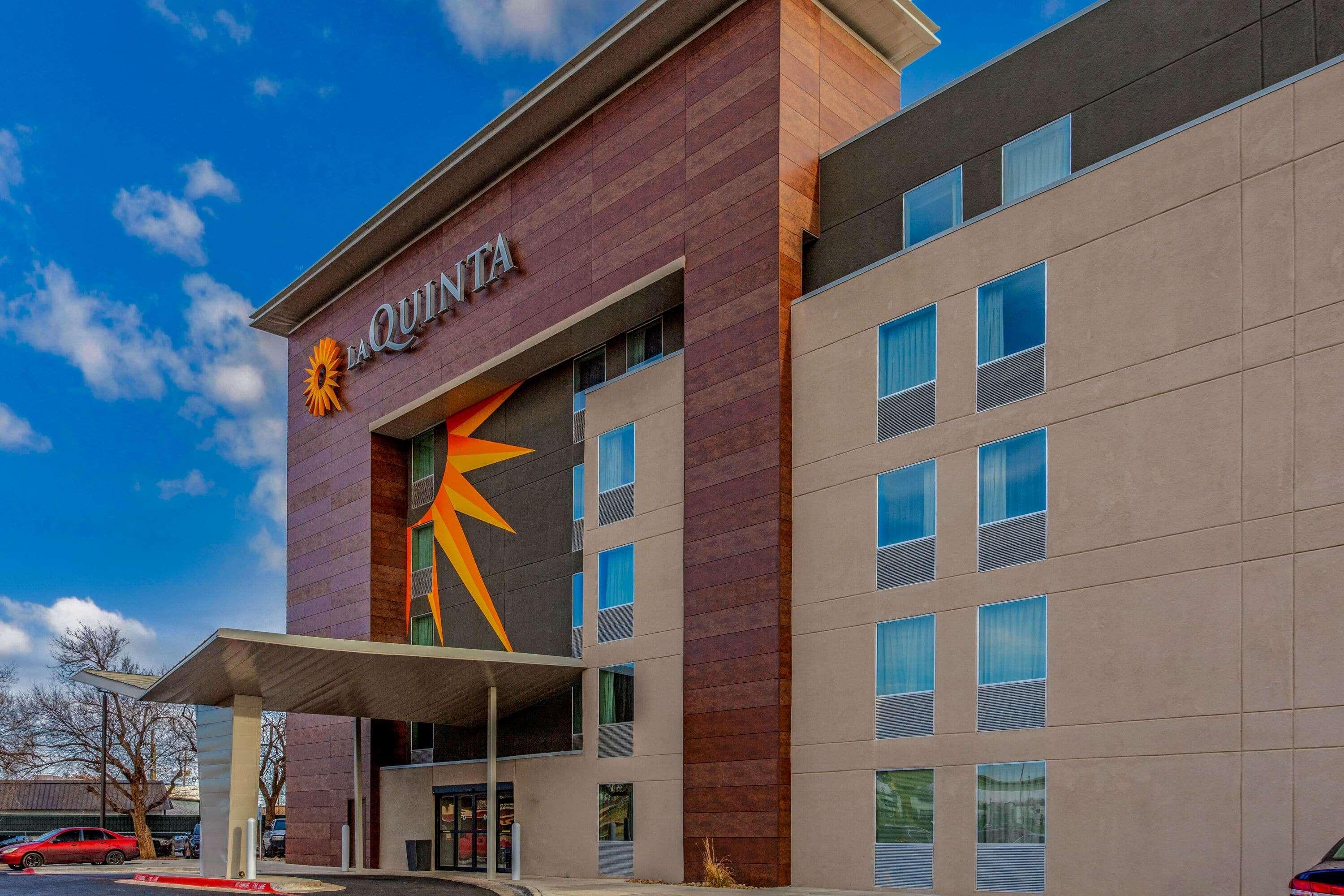Отель La Quinta By Wyndham Lubbock West Medical Center Экстерьер фото