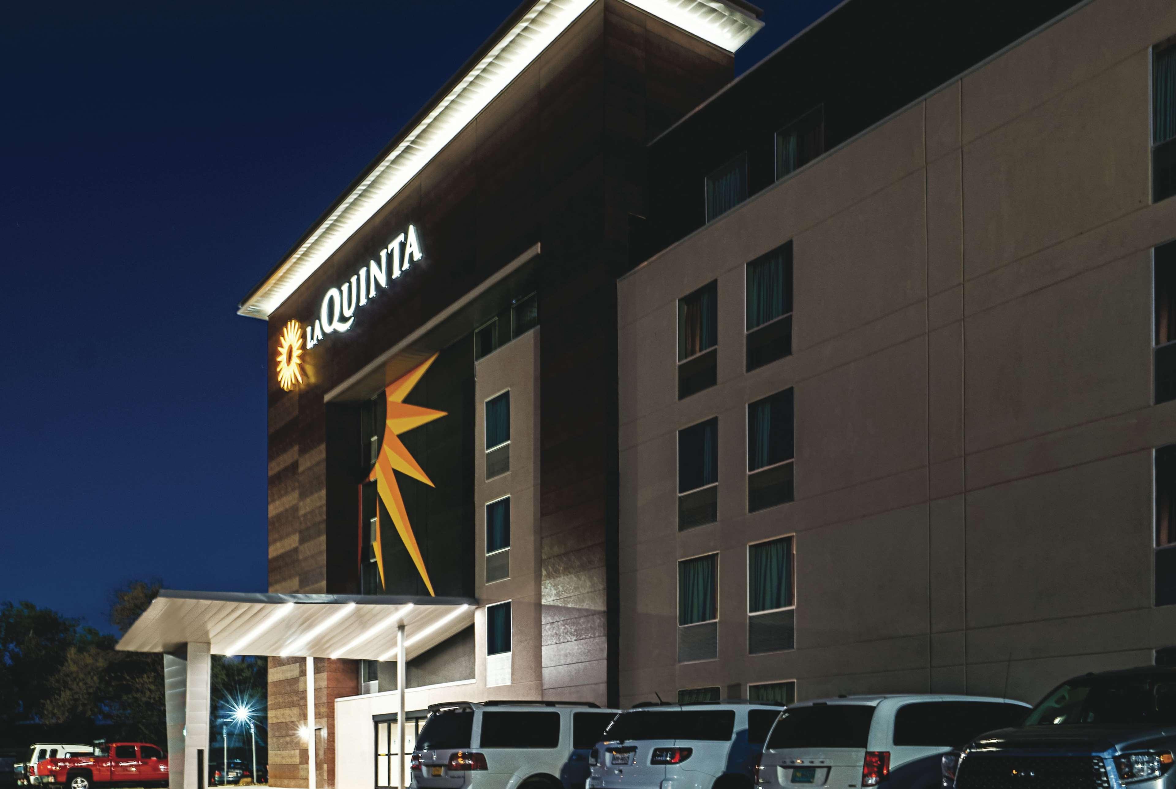 Отель La Quinta By Wyndham Lubbock West Medical Center Экстерьер фото