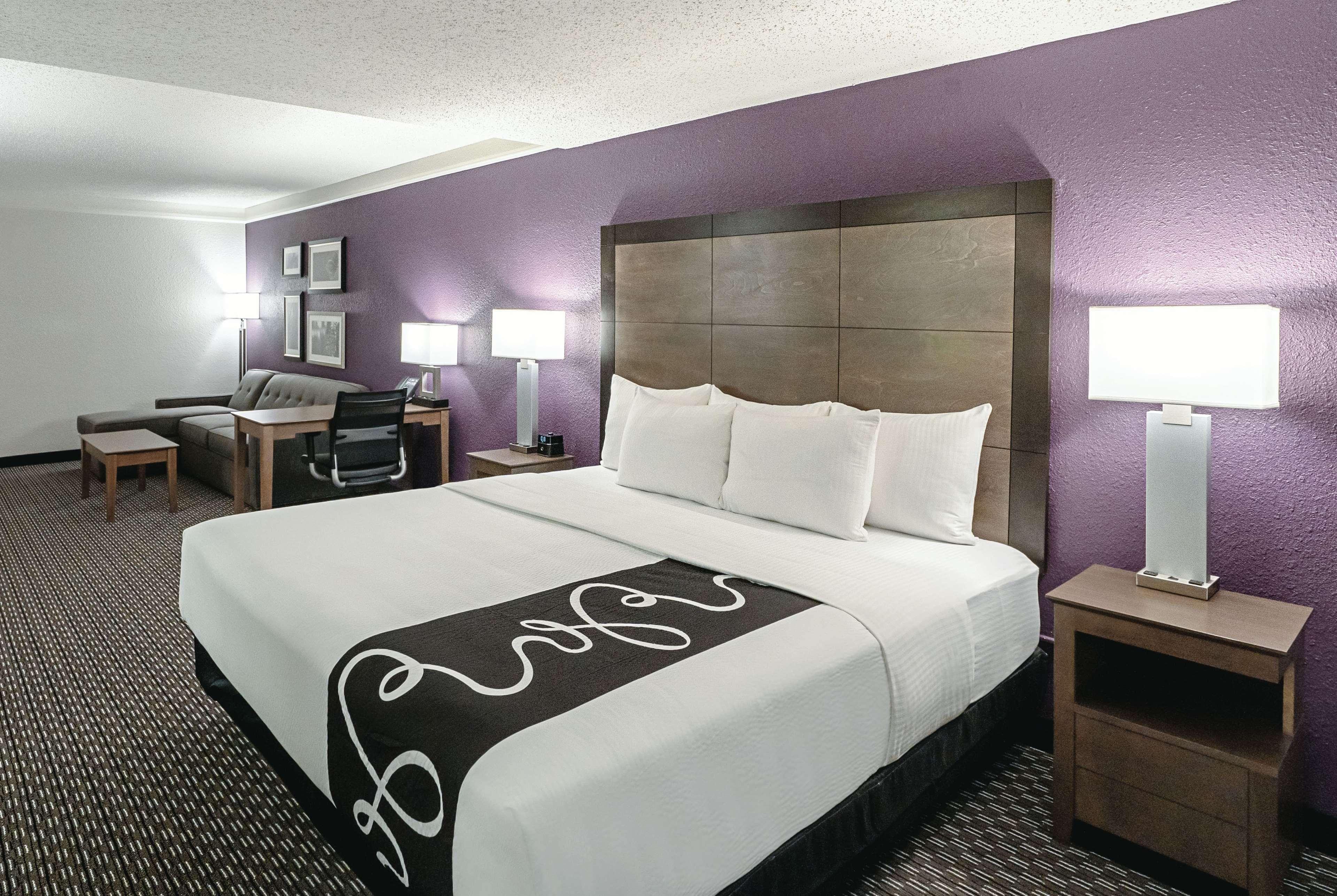 Отель La Quinta By Wyndham Lubbock West Medical Center Экстерьер фото