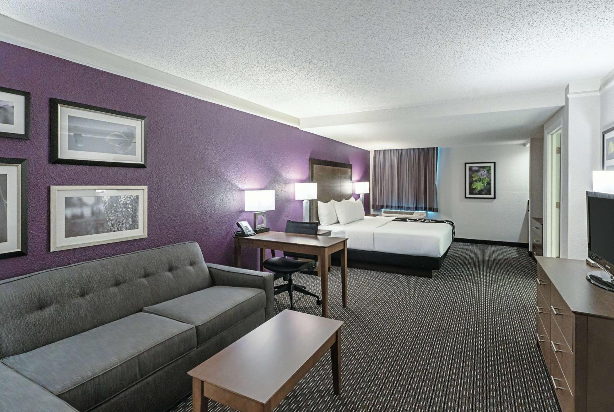 Отель La Quinta By Wyndham Lubbock West Medical Center Экстерьер фото