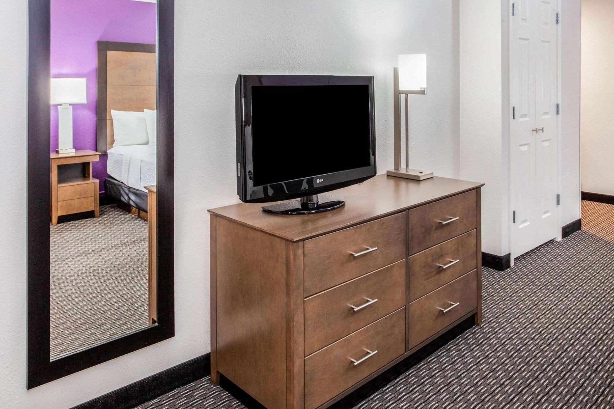 Отель La Quinta By Wyndham Lubbock West Medical Center Экстерьер фото